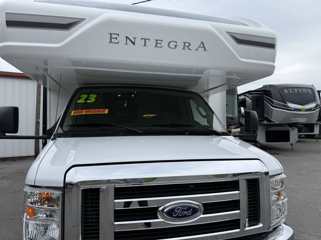Used 2023 Ford E-450 and Econoline 450 Super Duty w/ Motorhome Prep Package RWD image 33