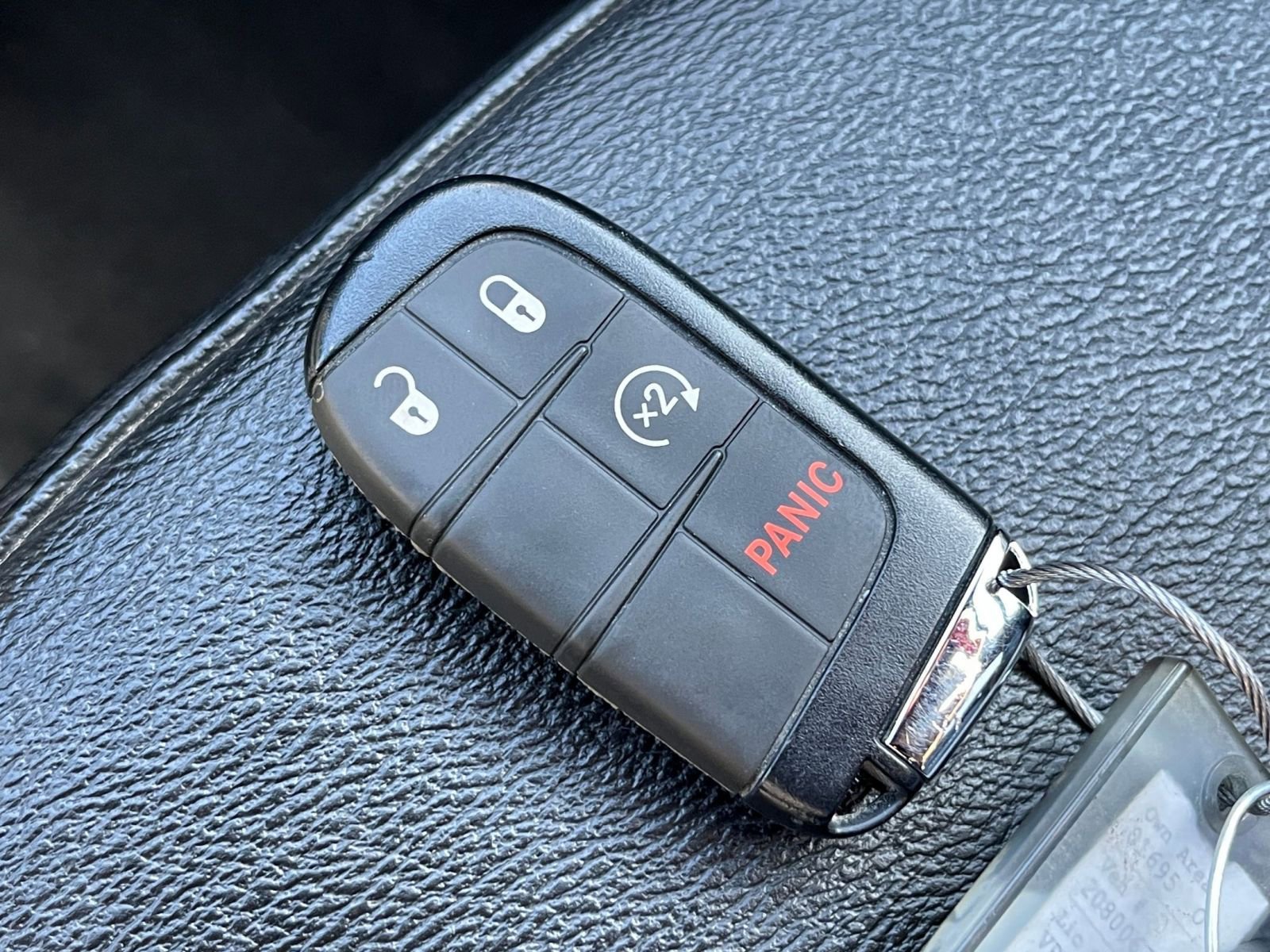 Used 2025 Jeep Compass Limited image 25
