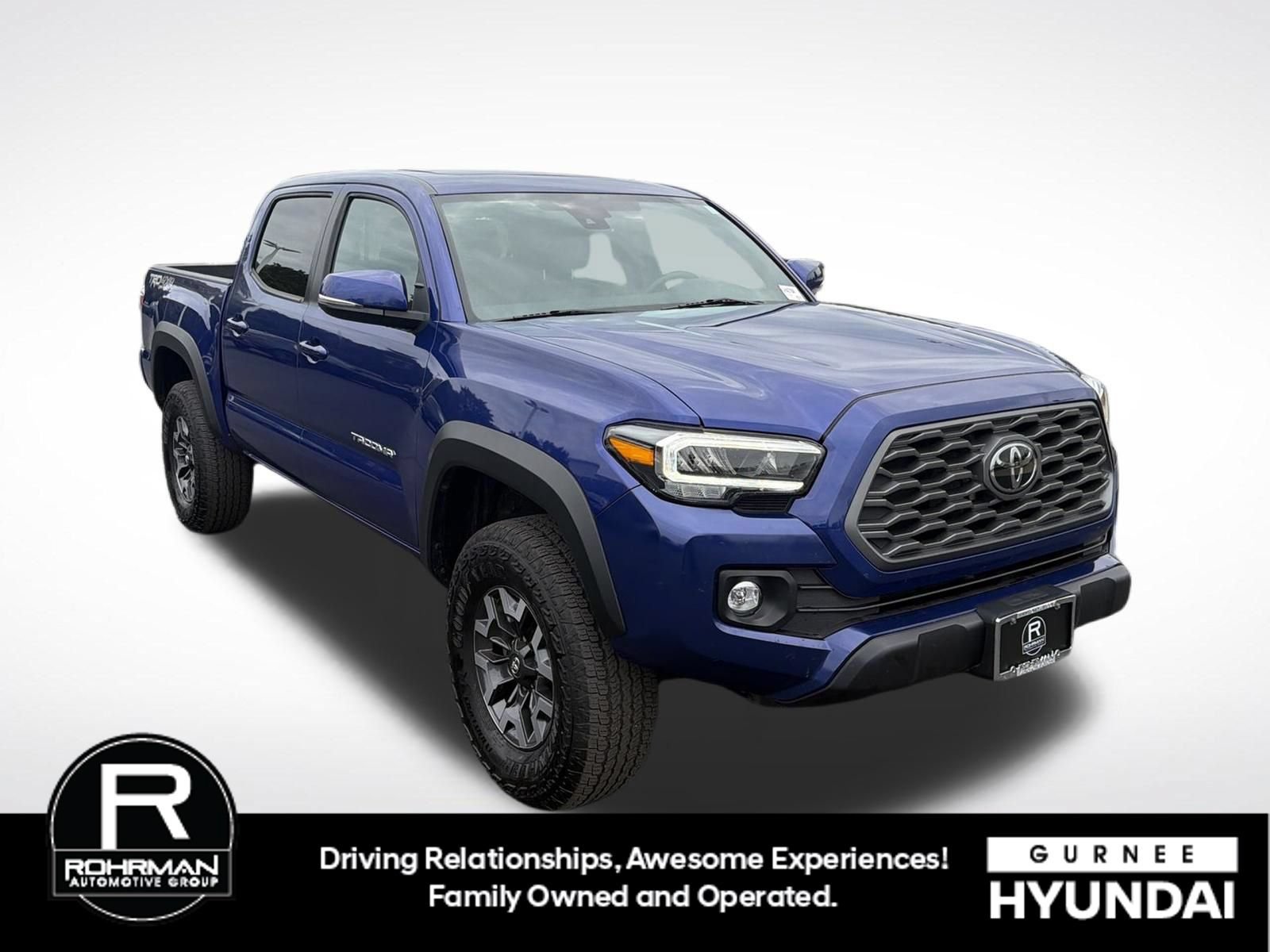 Used 2023 Toyota Tacoma TRD Off-Road w/ TRD Premium Off Road Package AWD/4WD image 2