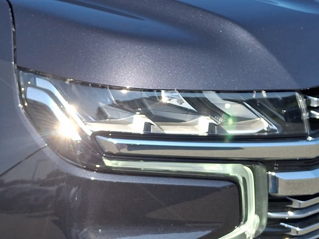 Used 2023 Chevrolet Tahoe Premier AWD/4WD image 9