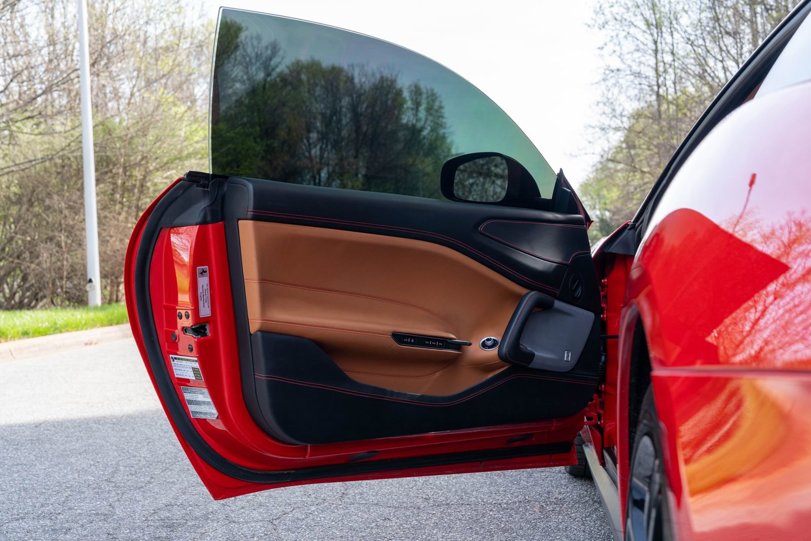 Certified 2017 Ferrari GTC4Lusso image 25