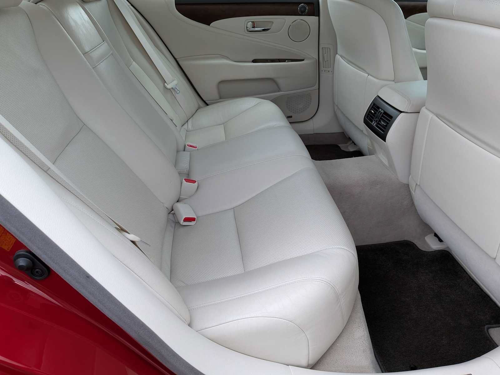 Used 2012 Lexus LS 460 AWD w/ Luxury Value Edition image 18