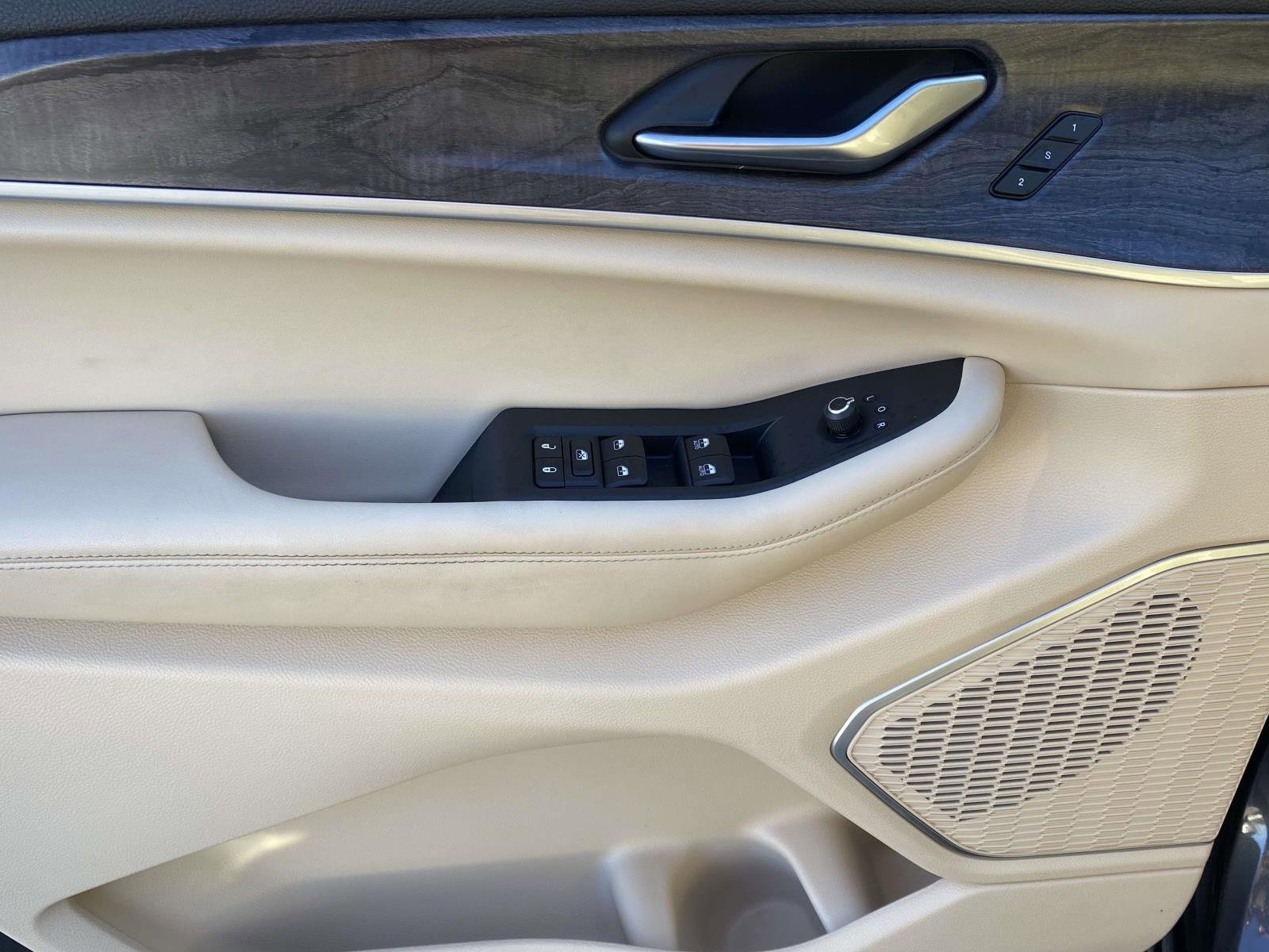 Used 2022 Jeep Grand Cherokee Limited image 16