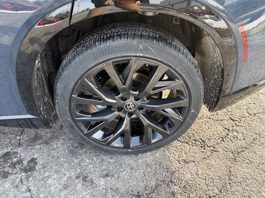 New 2026 Toyota Crown Signia image 5