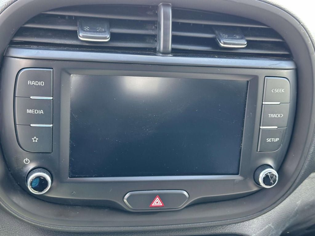 Certified 2023 Kia Soul LX FWD image 15