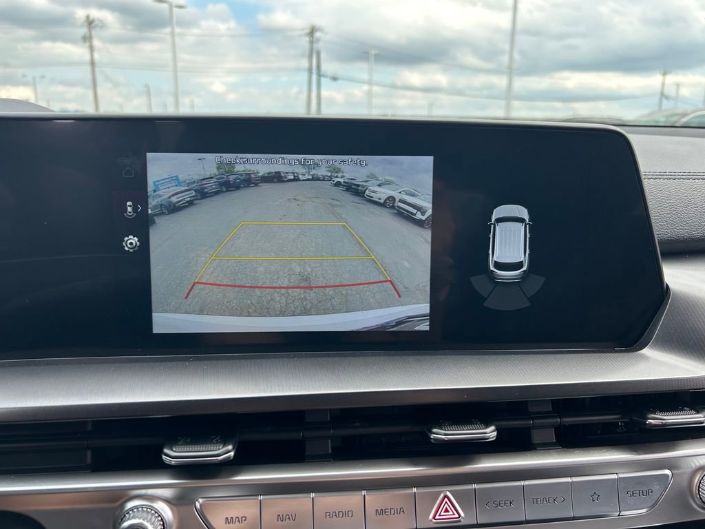 Used 2023 Kia Telluride LX image 14