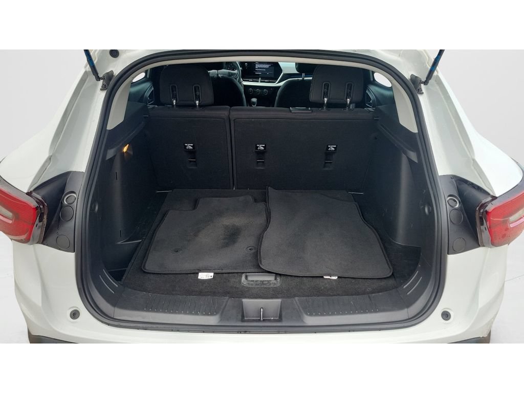 Used 2024 Chevrolet Trax LS FWD image 9