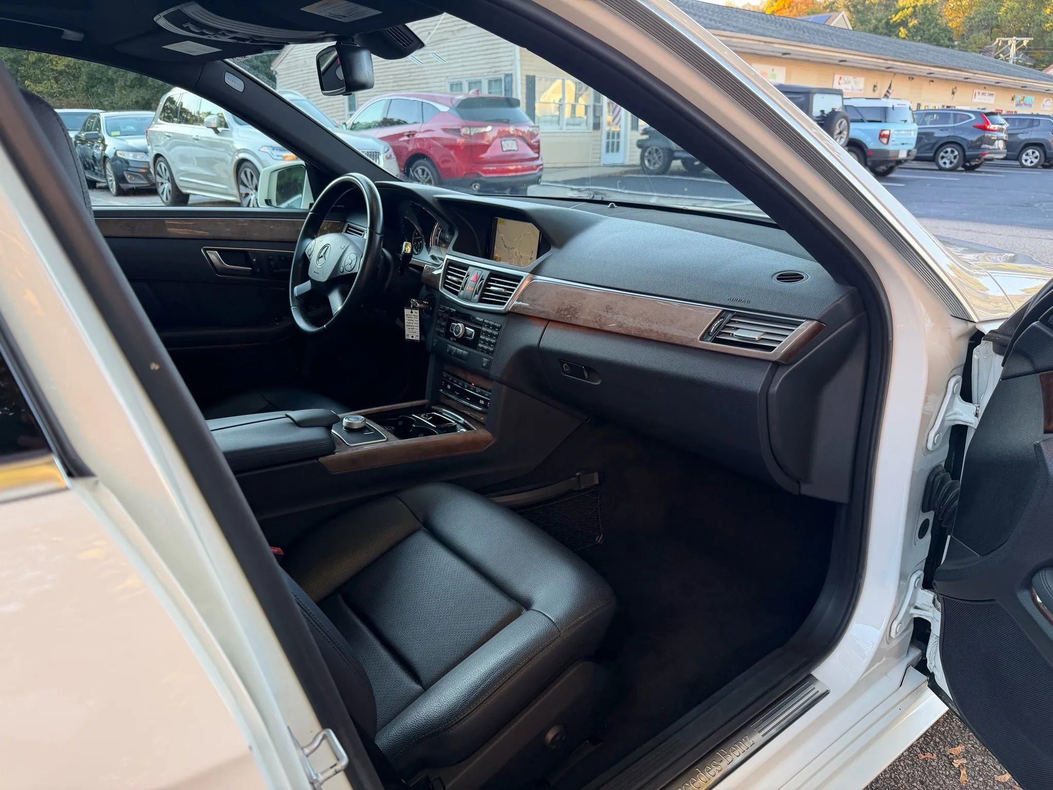 Used 2012 Mercedes-Benz E 350 4MATIC Sedan image 35