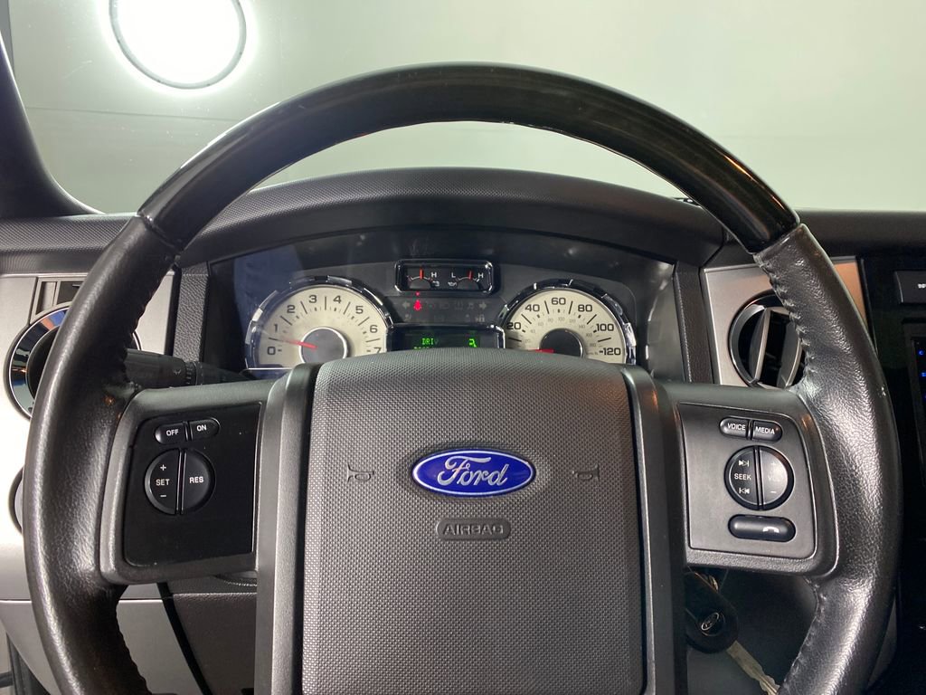 Used 2013 Ford Expedition Limited image 14