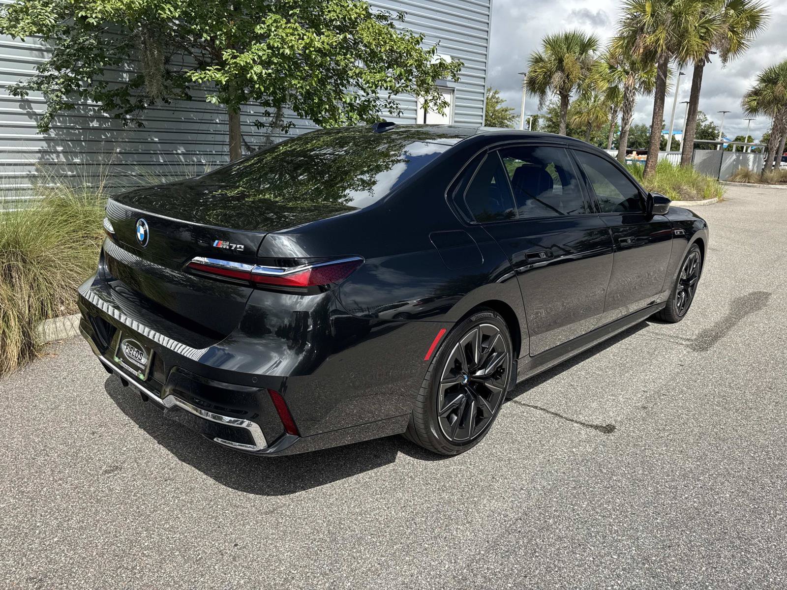 Used 2024 BMW i7 M70 w/ Executive Package AWD/4WD image 6