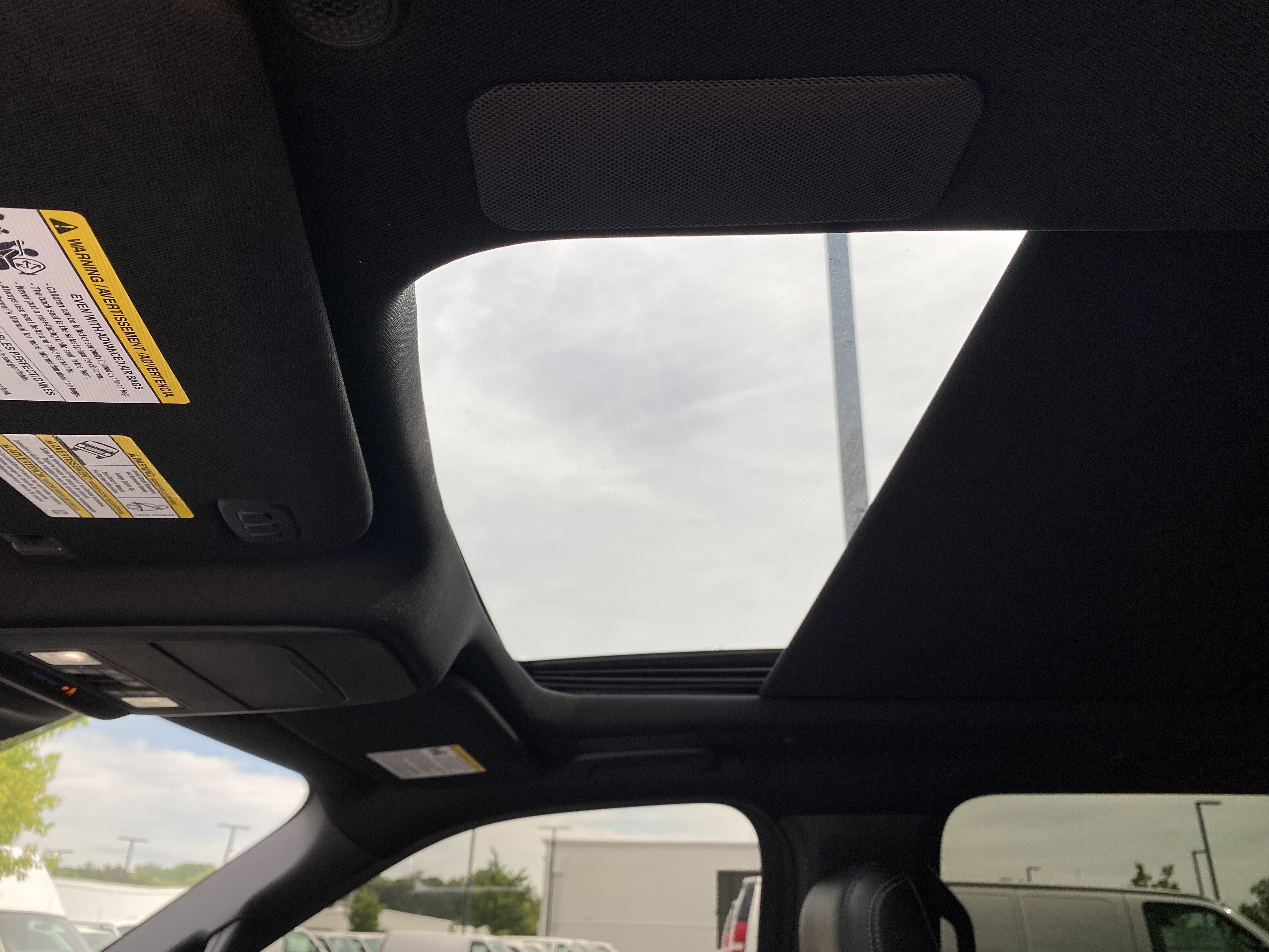 Used 2025 Ford Expedition Max Platinum w/ Stealth Performance Package AWD/4WD image 33