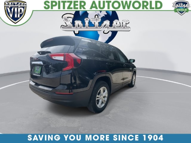 Used 2024 GMC Terrain SLE FWD image 16