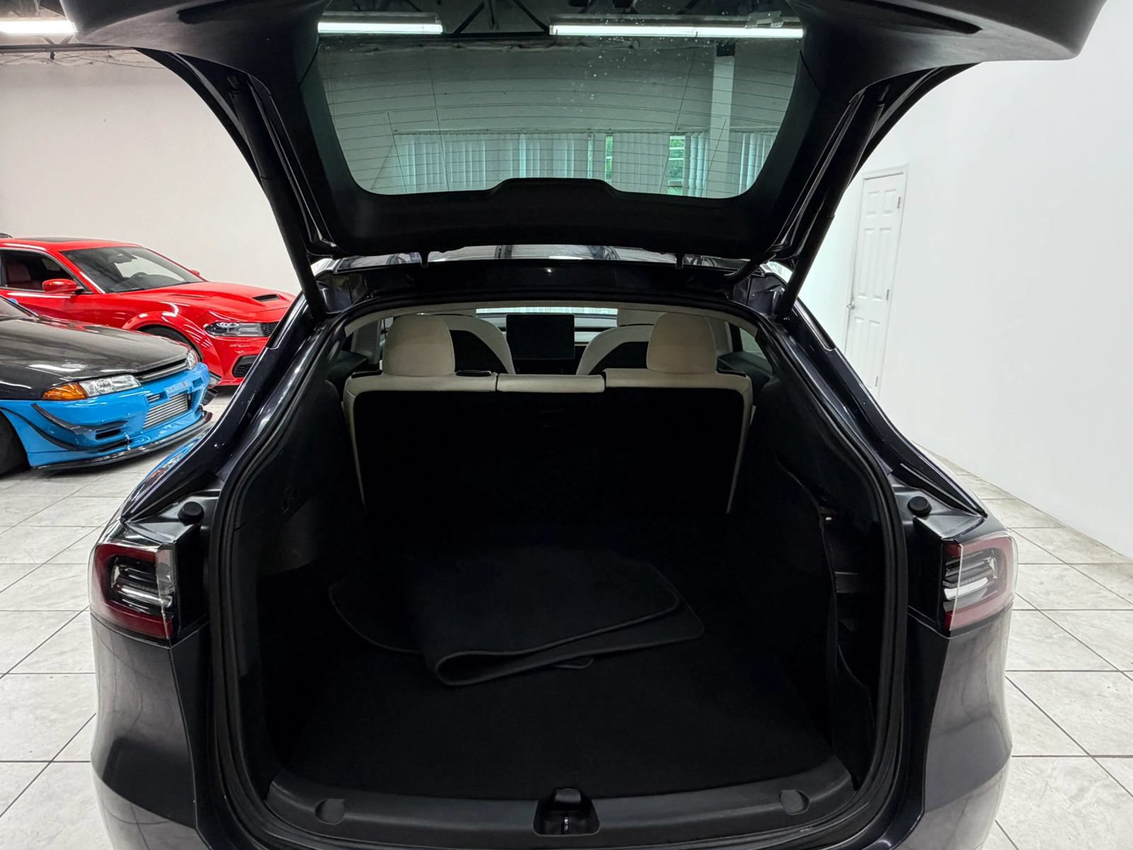 Used 2020 Tesla Model Y Performance AWD/4WD image 17