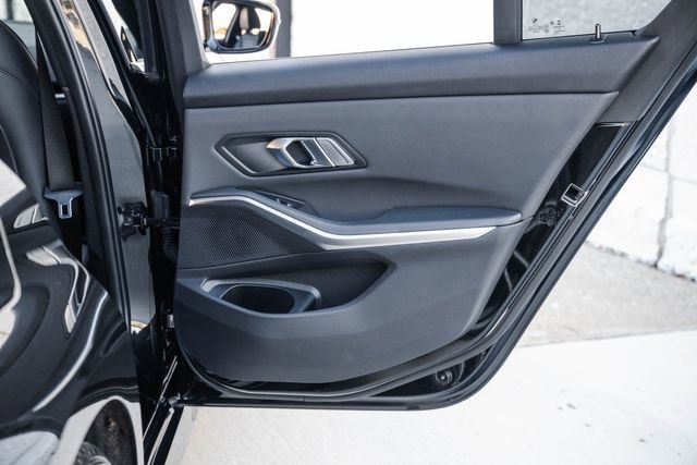 Used 2019 BMW 330i Sedan w/ Parking Assistance Package RWD image 72