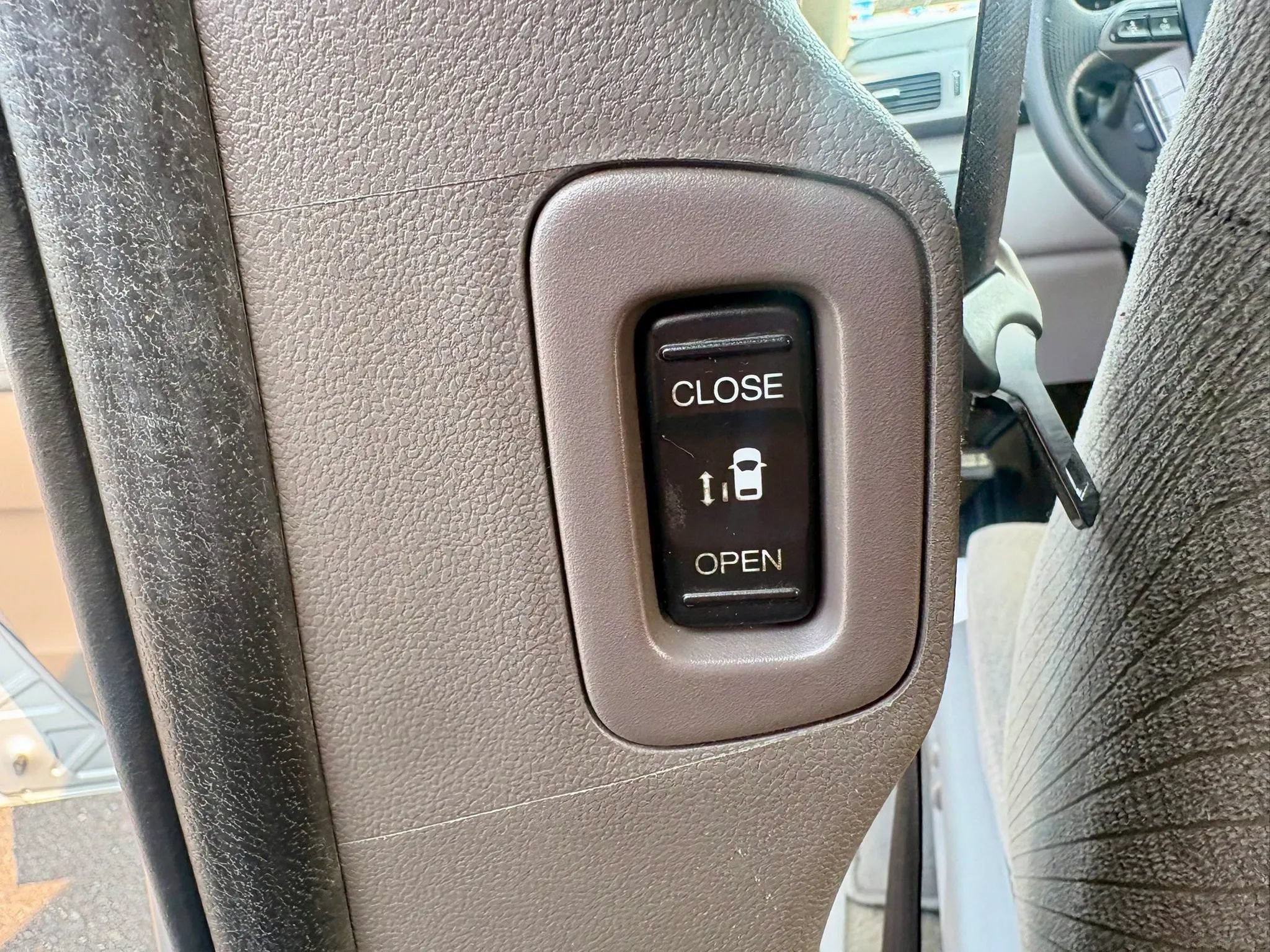 Used 2015 Honda Odyssey EX image 12