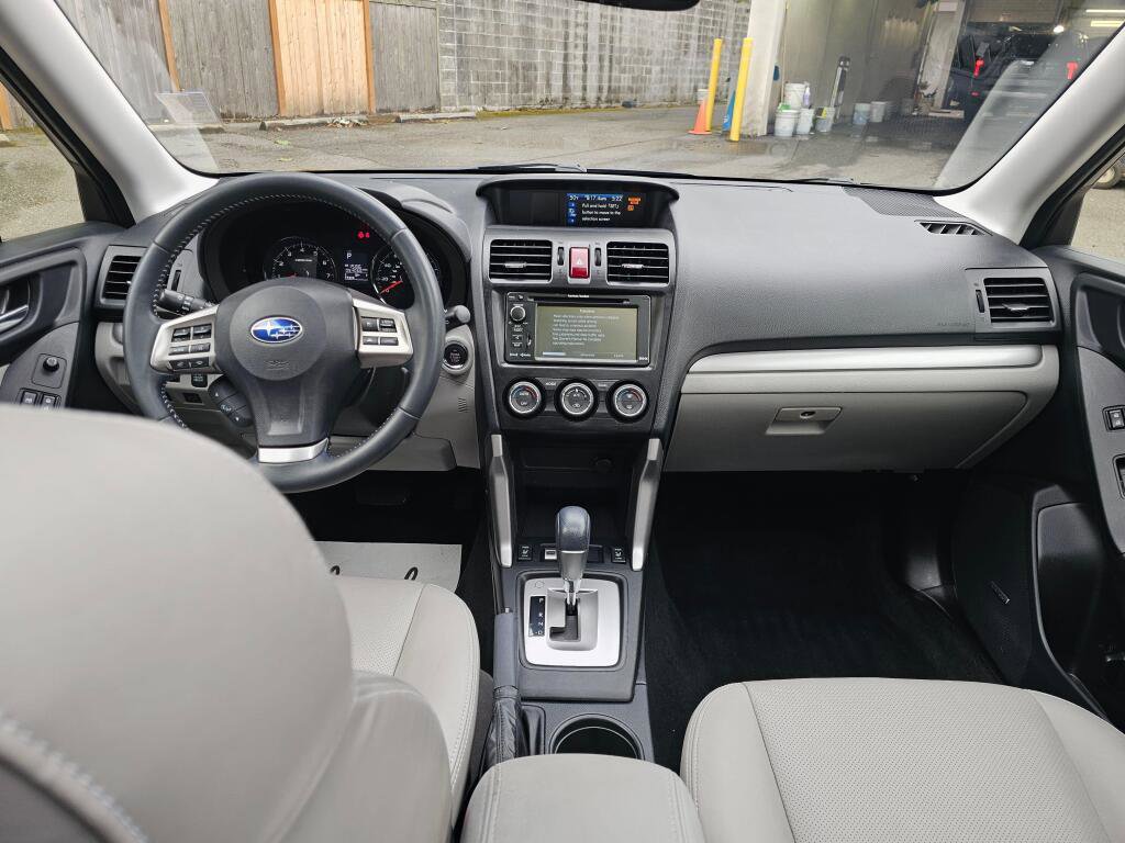 Used 2014 Subaru Forester 2.5i Touring AWD/4WD image 20