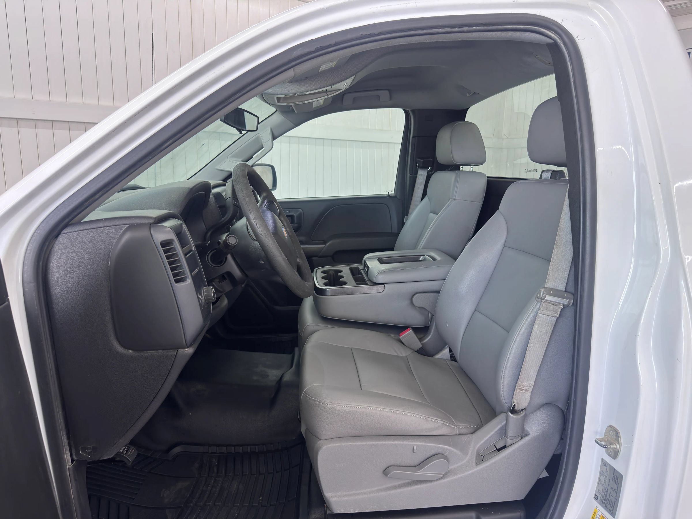 Used 2015 Chevrolet Silverado 1500 W/T RWD image 9