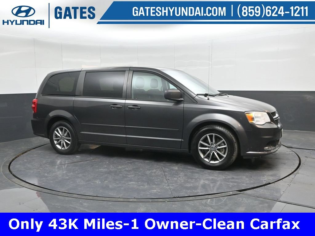 Used 2016 Dodge Grand Caravan SE image 1
