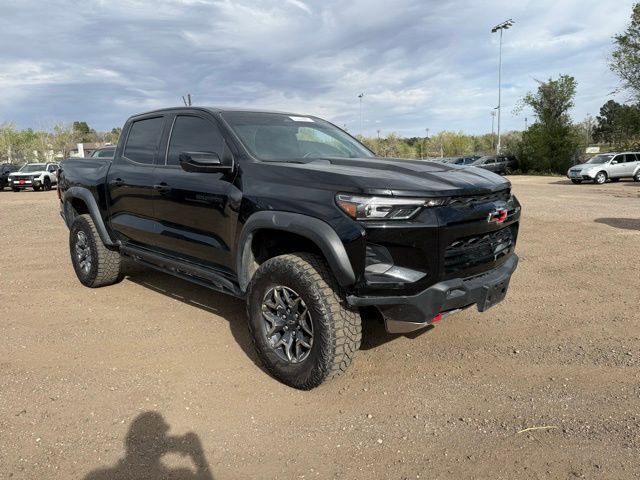 Used 2023 Chevrolet Colorado ZR2 w/ ZR2 Convenience Package III AWD/4WD image 7