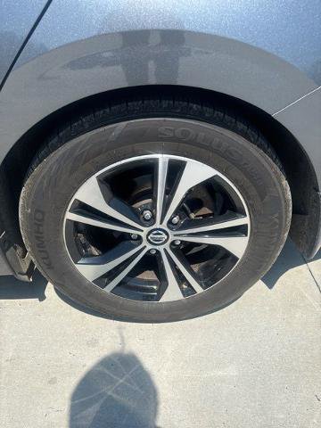 Used 2020 Nissan Sentra SV FWD image 4