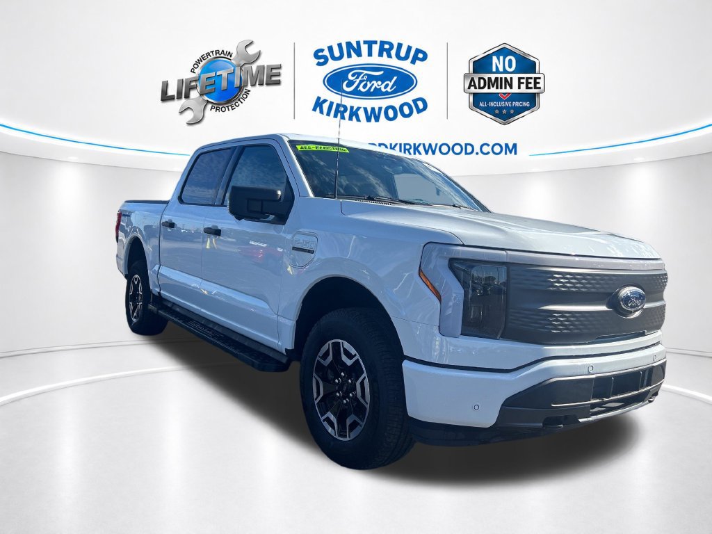 Certified 2023 Ford F150 Lightning XLT AWD/4WD image 9