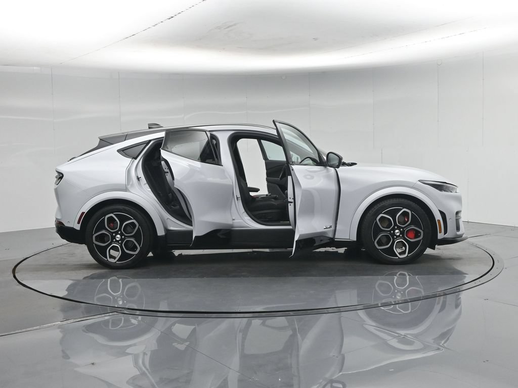 Certified 2023 Ford Mustang Mach-E GT AWD/4WD image 5