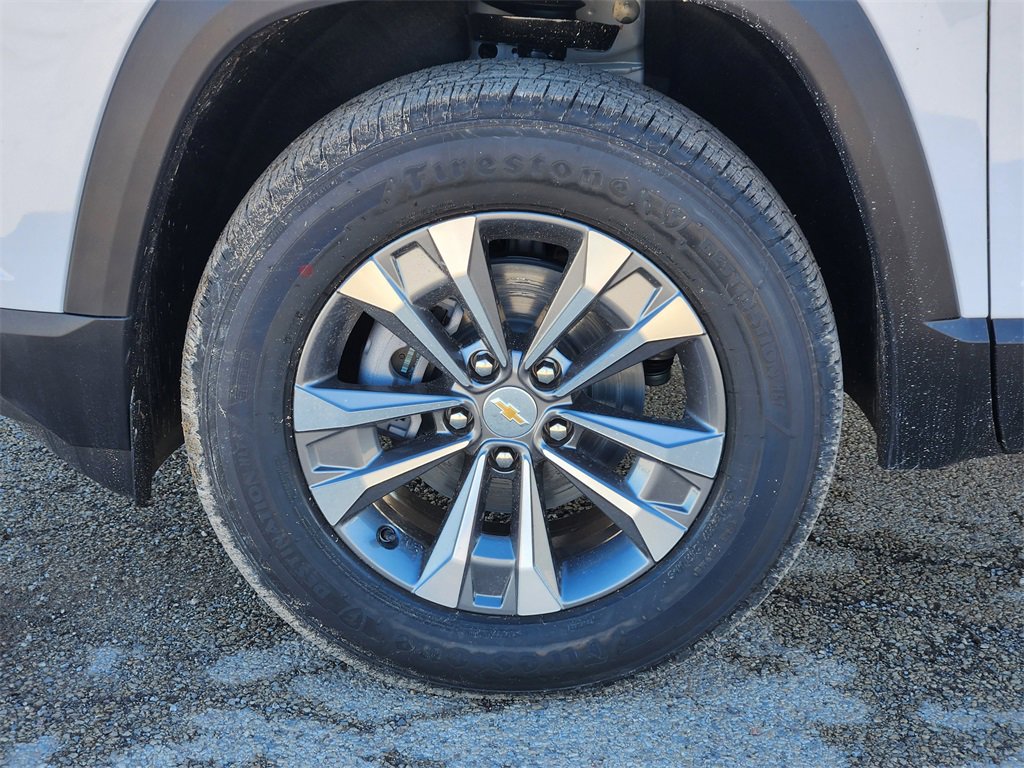 New 2026 Chevrolet Equinox LT w/ LPO, Floor Liner Package image 7