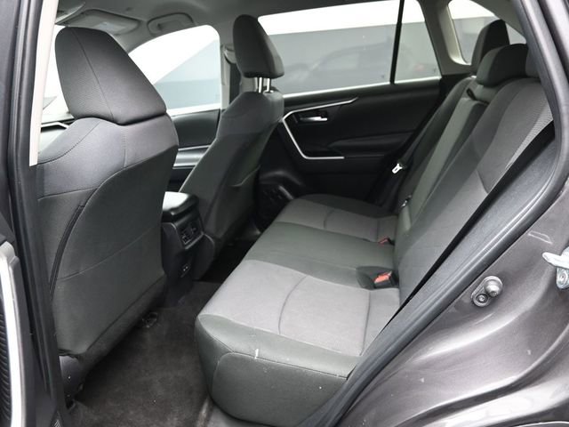Used 2025 Toyota RAV4 XLE AWD/4WD image 12