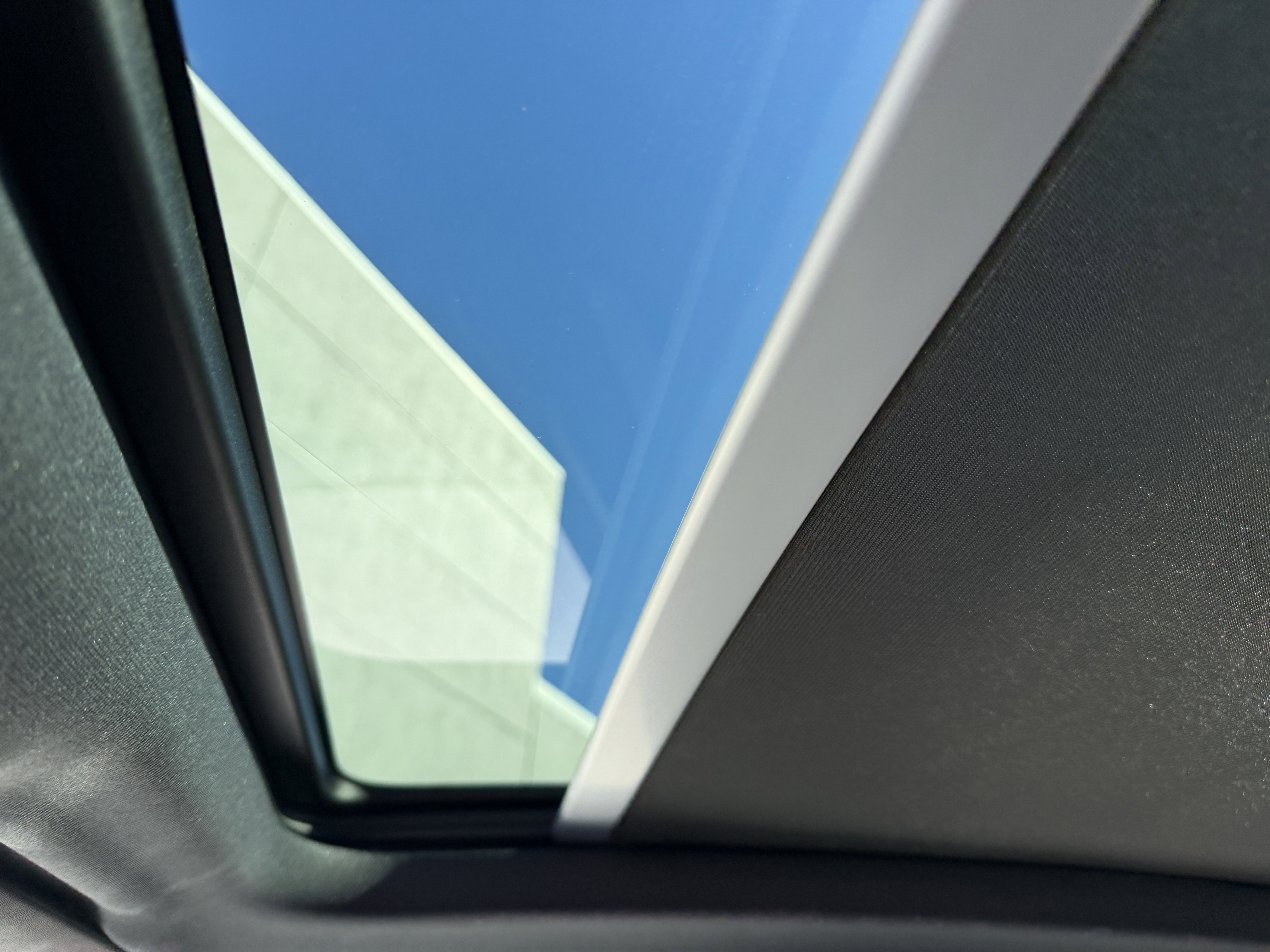 New 2026 Porsche Macan S image 26