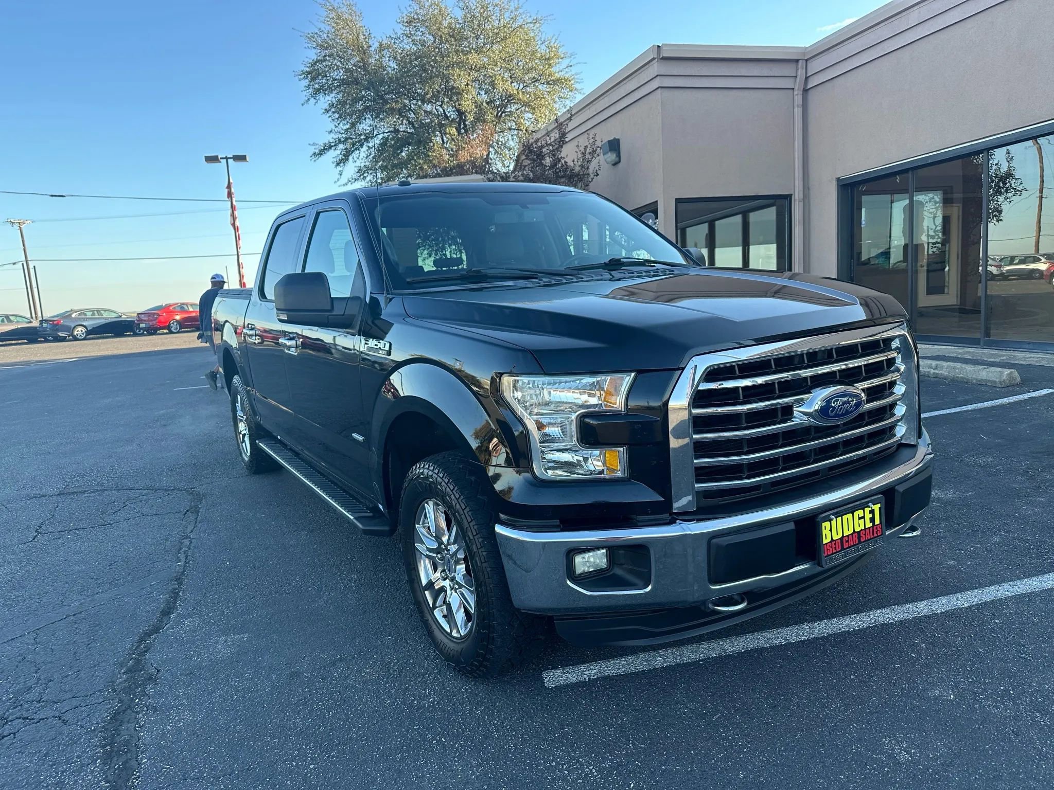 Used 2016 Ford F150 XLT w/ Equipment Group 301A Mid image 3