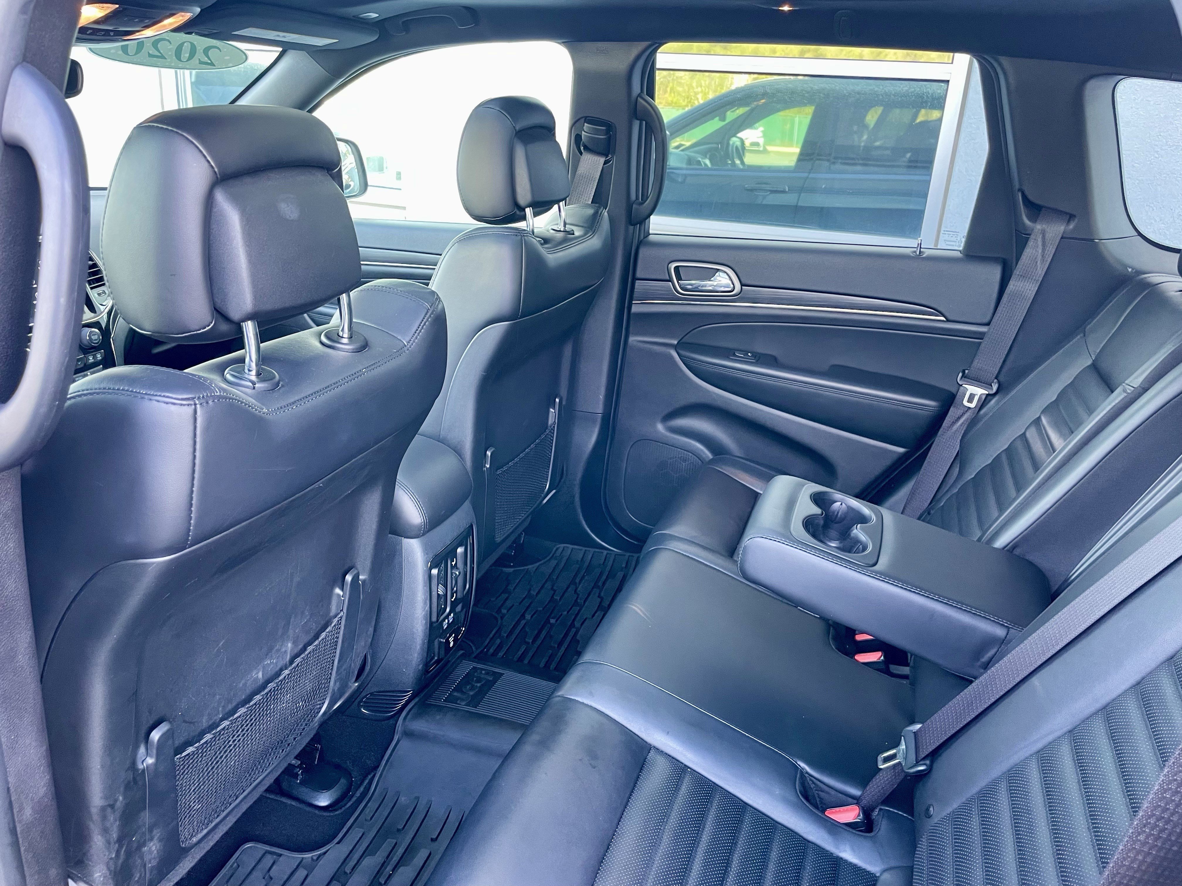 Used 2020 Jeep Grand Cherokee Limited X image 30