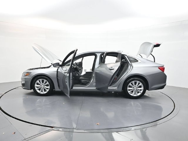 Used 2025 Chevrolet Malibu LT FWD image 47