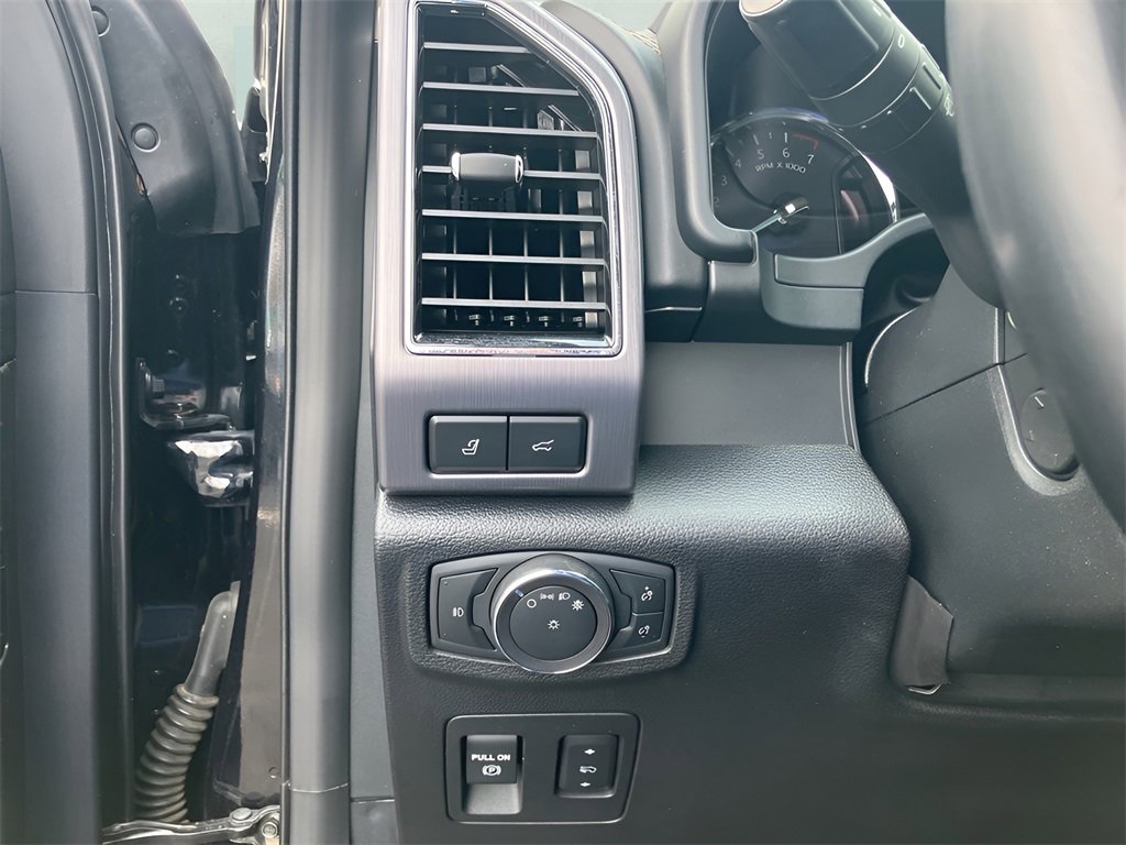 Used 2020 Ford Expedition Max Platinum image 20