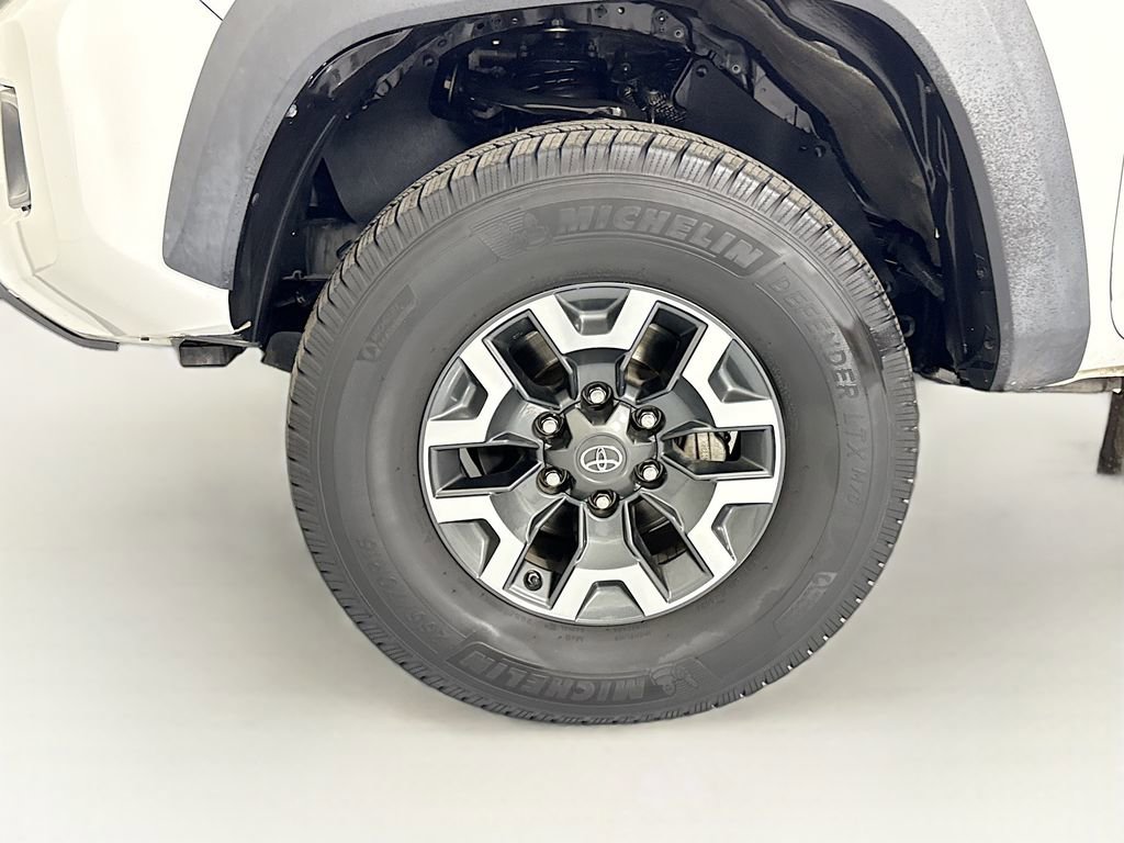 Used 2019 Toyota Tacoma TRD Off-Road RWD image 30