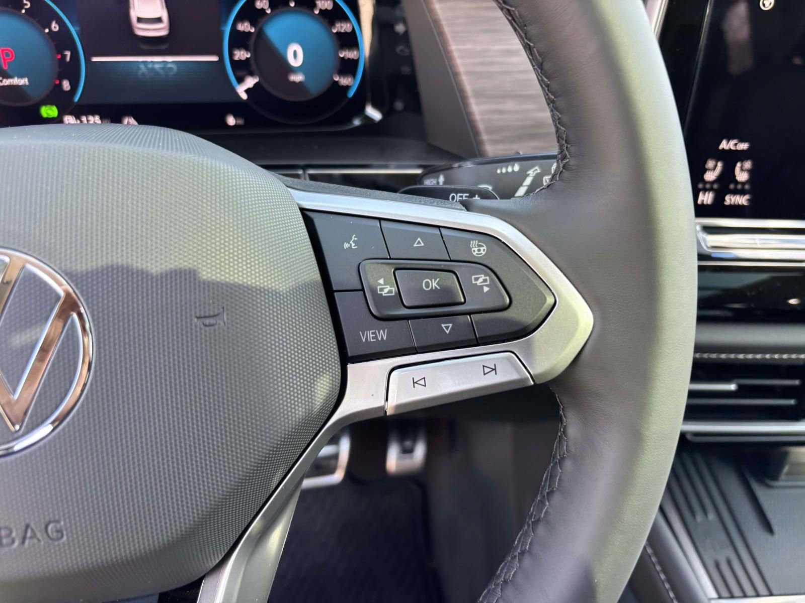 New 2026 Volkswagen Atlas SEL Premium R-Line image 19