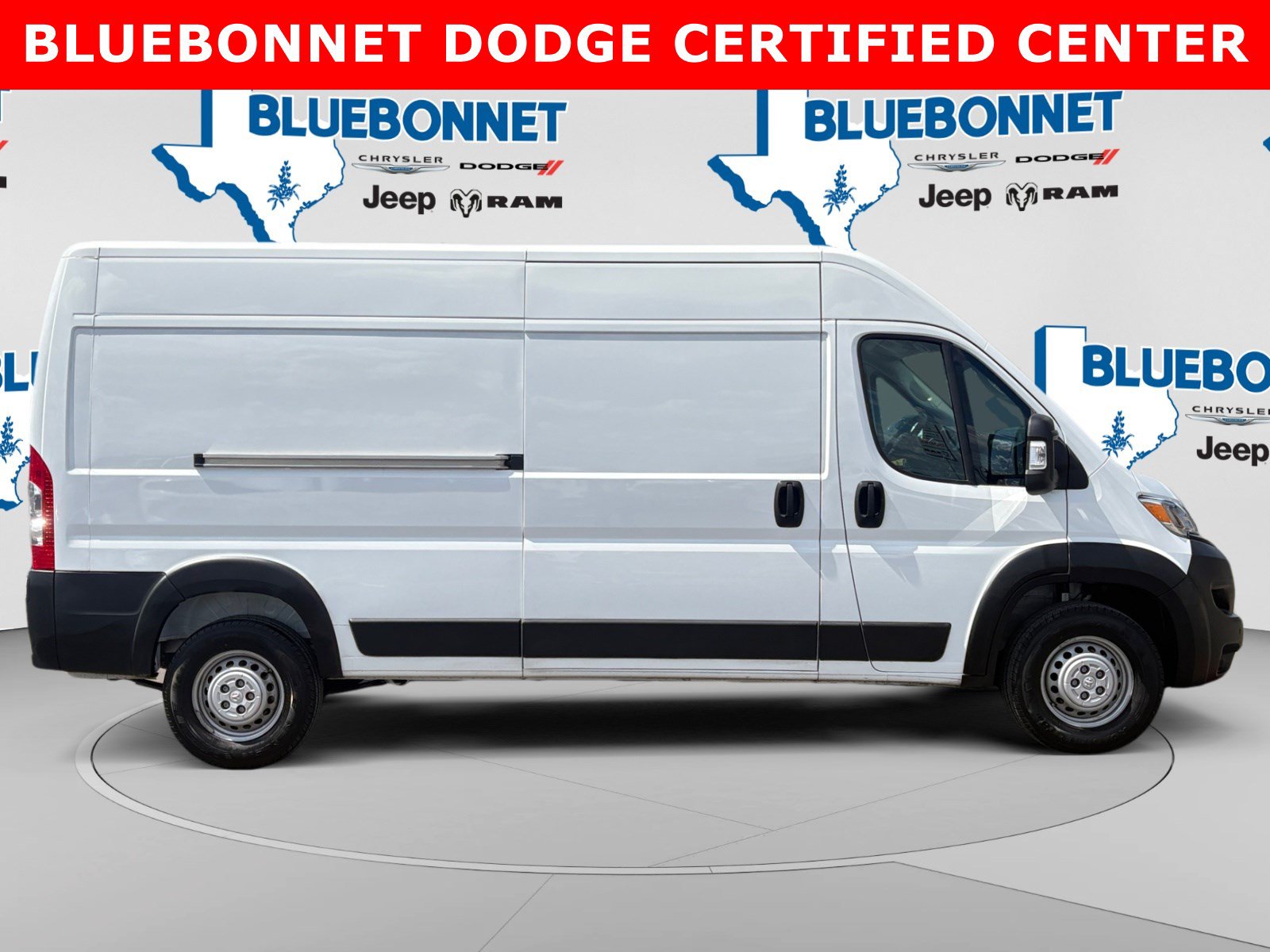 Used 2025 RAM ProMaster 2500 w/ Safety Group FWD image 4