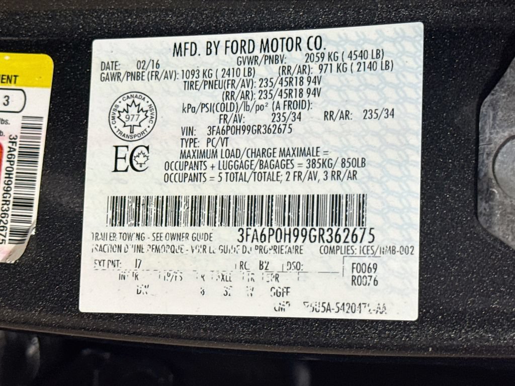 Used 2016 Ford Fusion SE w/ Equipment Group 201A FWD image 29