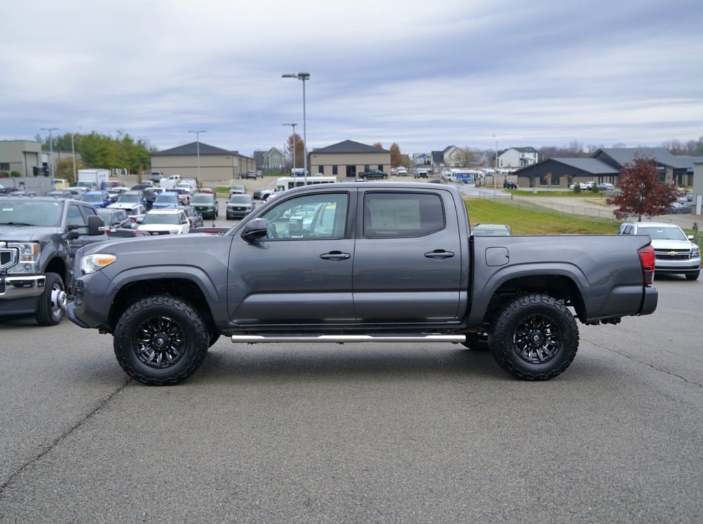 Used 2019 Toyota Tacoma SR w/ SR Convenience Package image 9