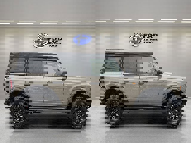 New 2026 Ford Bronco Badlands image 4