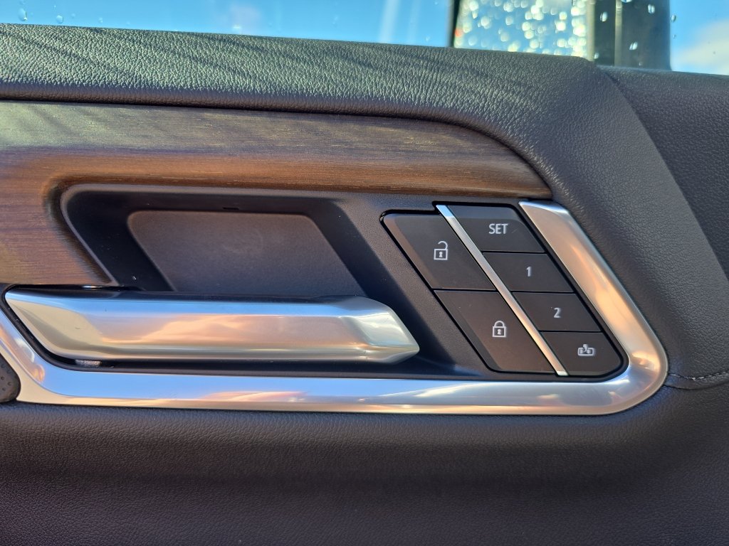 New 2026 Chevrolet Silverado 2500 High Country w/ High Country Premium Package AWD/4WD image 12
