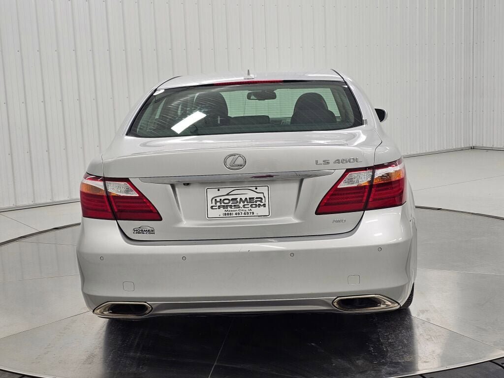Used 2011 Lexus LS 460 L w/ Luxury Pkg image 4