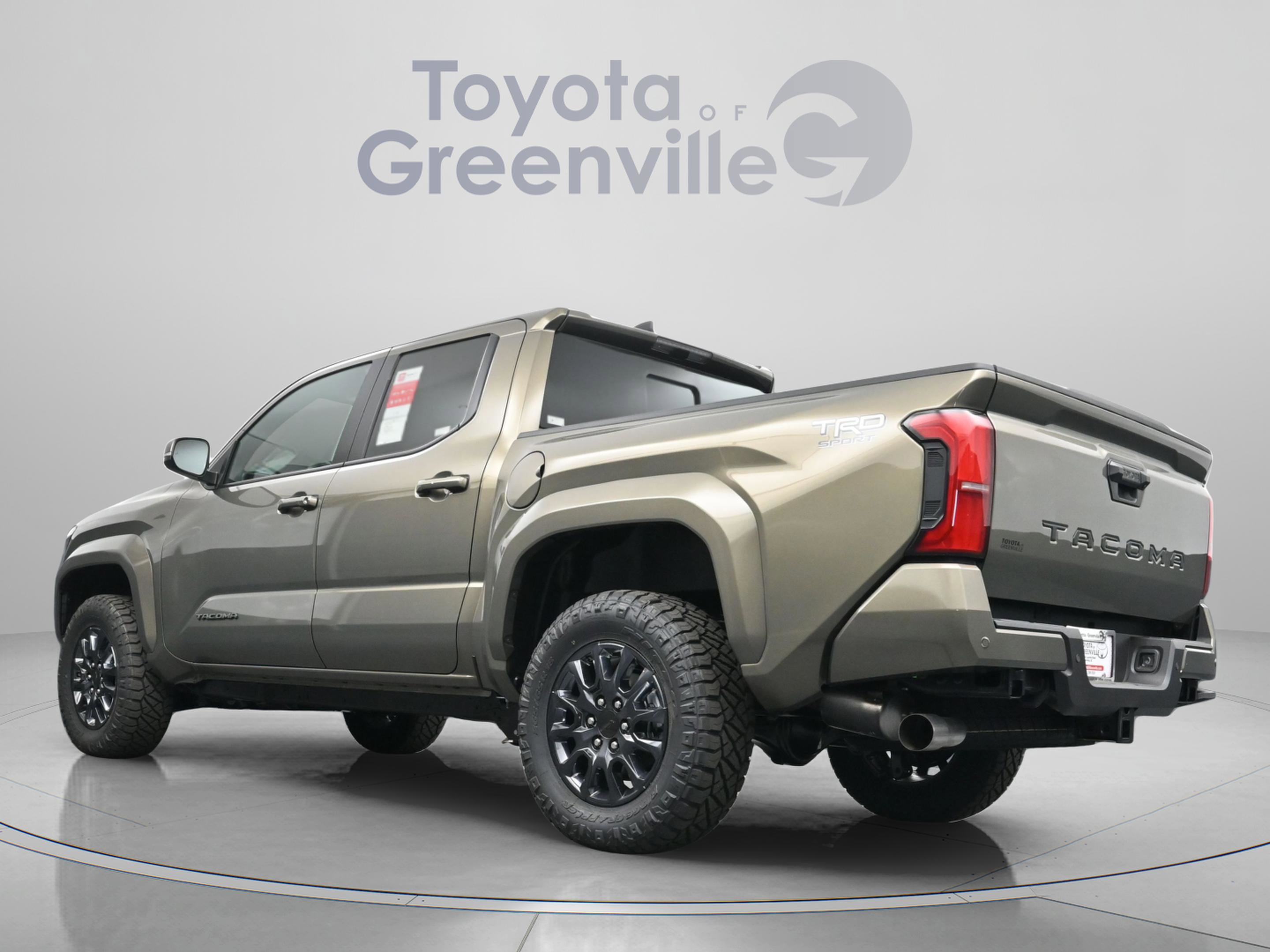 Used 2025 Toyota Tacoma TRD Sport w/ TRD Sport Upgrade Package RWD image 8