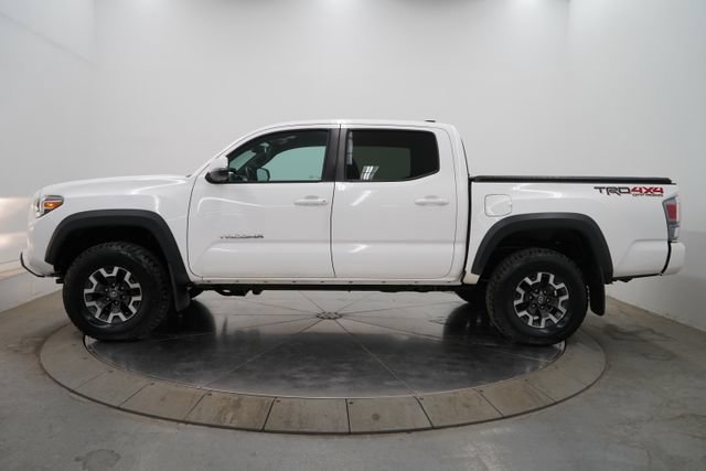 Used 2020 Toyota Tacoma TRD Off-Road w/ Technology Package AWD/4WD image 2
