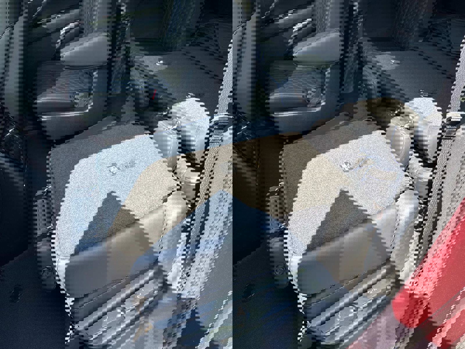 New 2026 Cadillac Escalade IQ Sport 1 w/ LPO, Floor Liner Package image 29