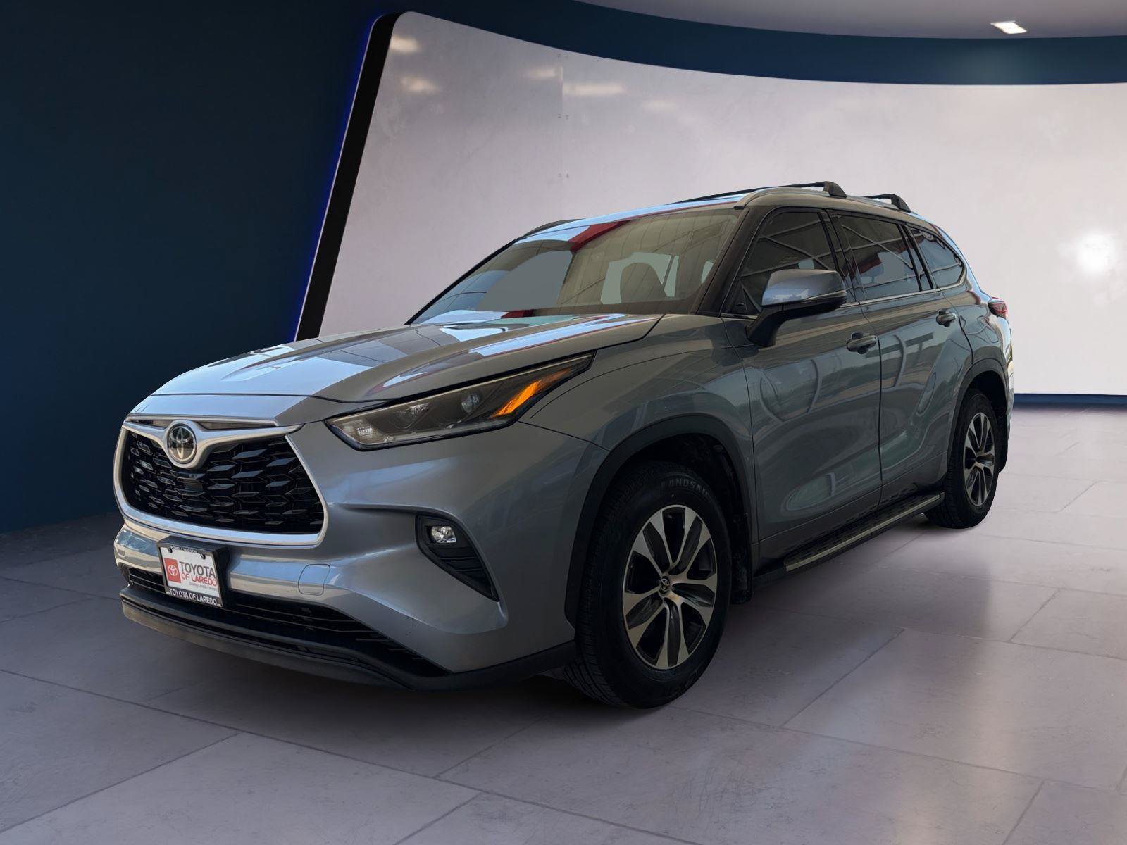 Used 2021 Toyota Highlander XLE