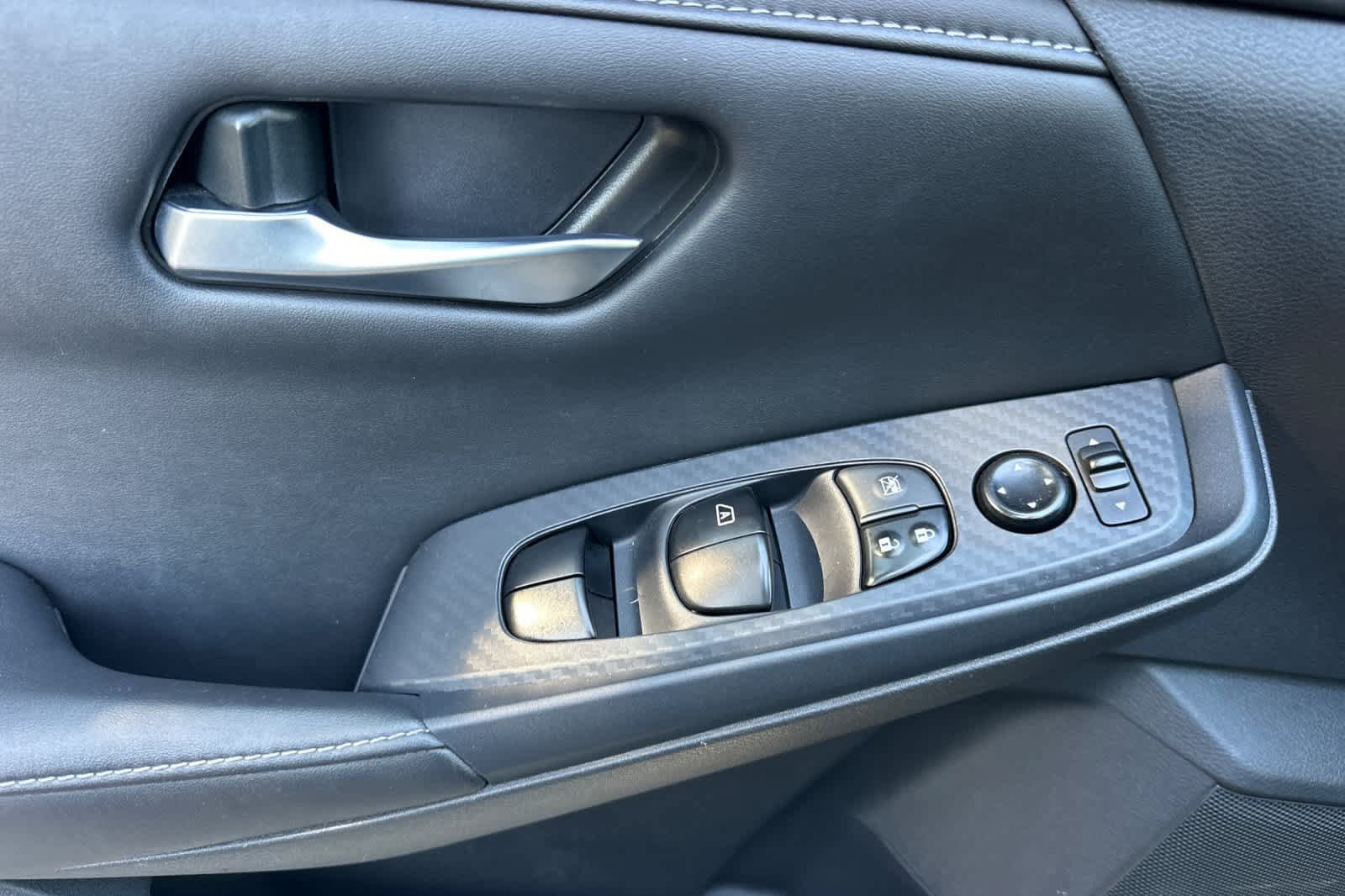 Used 2022 Nissan Sentra SV FWD image 15