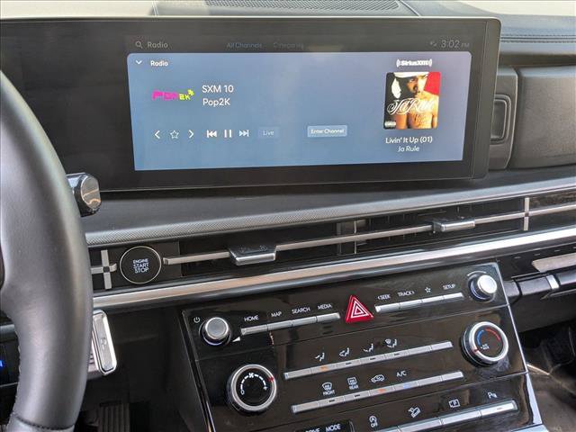 Used 2025 Hyundai Santa Fe SE FWD image 13