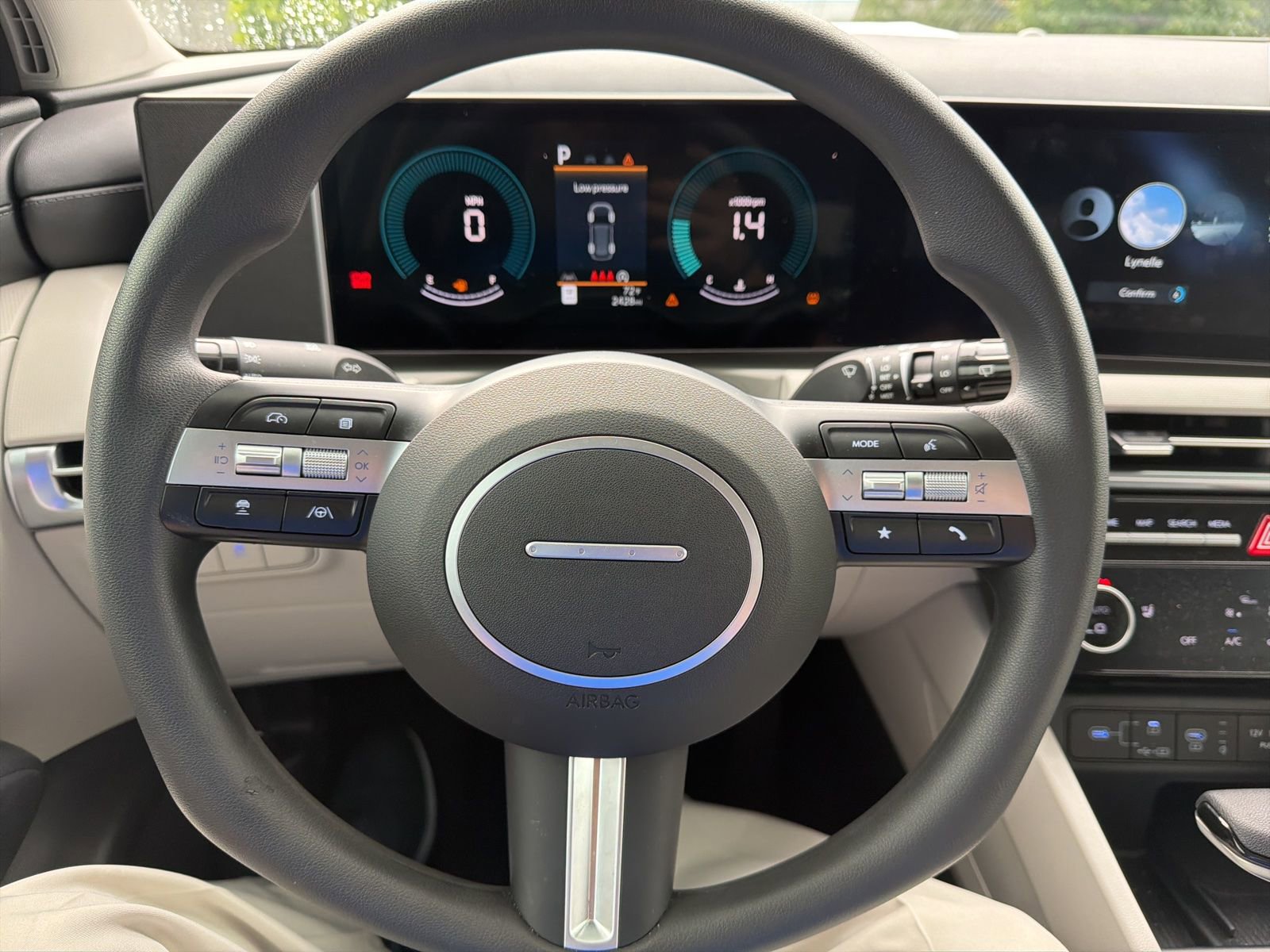 Used 2025 Hyundai Tucson SEL image 15