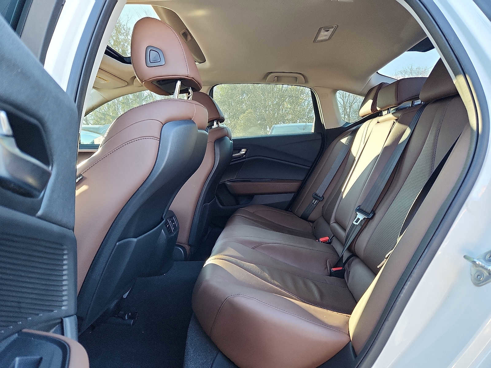 Used 2023 Acura TLX w/ Technology Package image 10