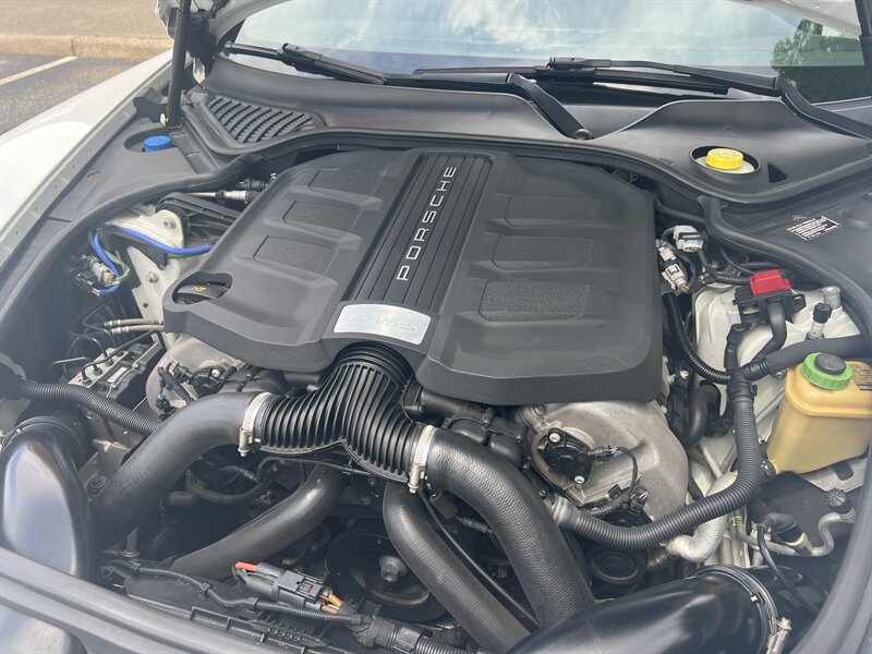 Used 2015 Porsche Panamera image 29